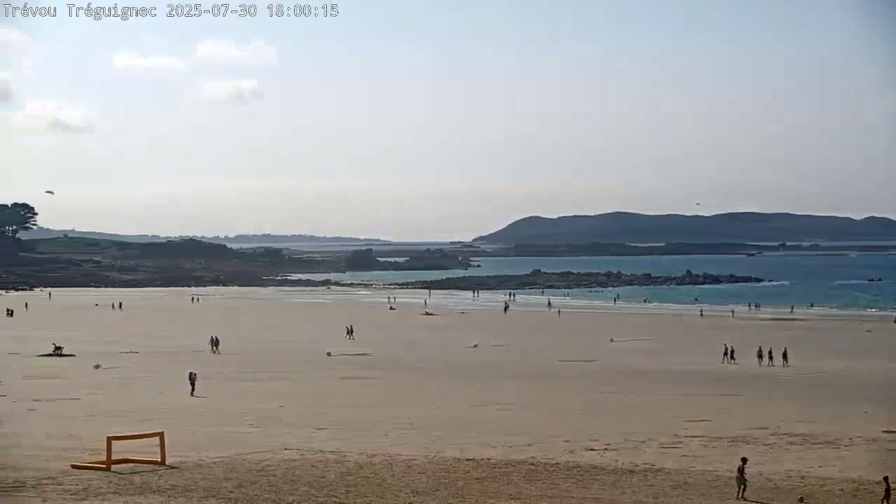 Trévou-Tréguignec, Plage de Trestel Beach Live Cam - Lannion, Côtes-d'Armor, Bretagne, France