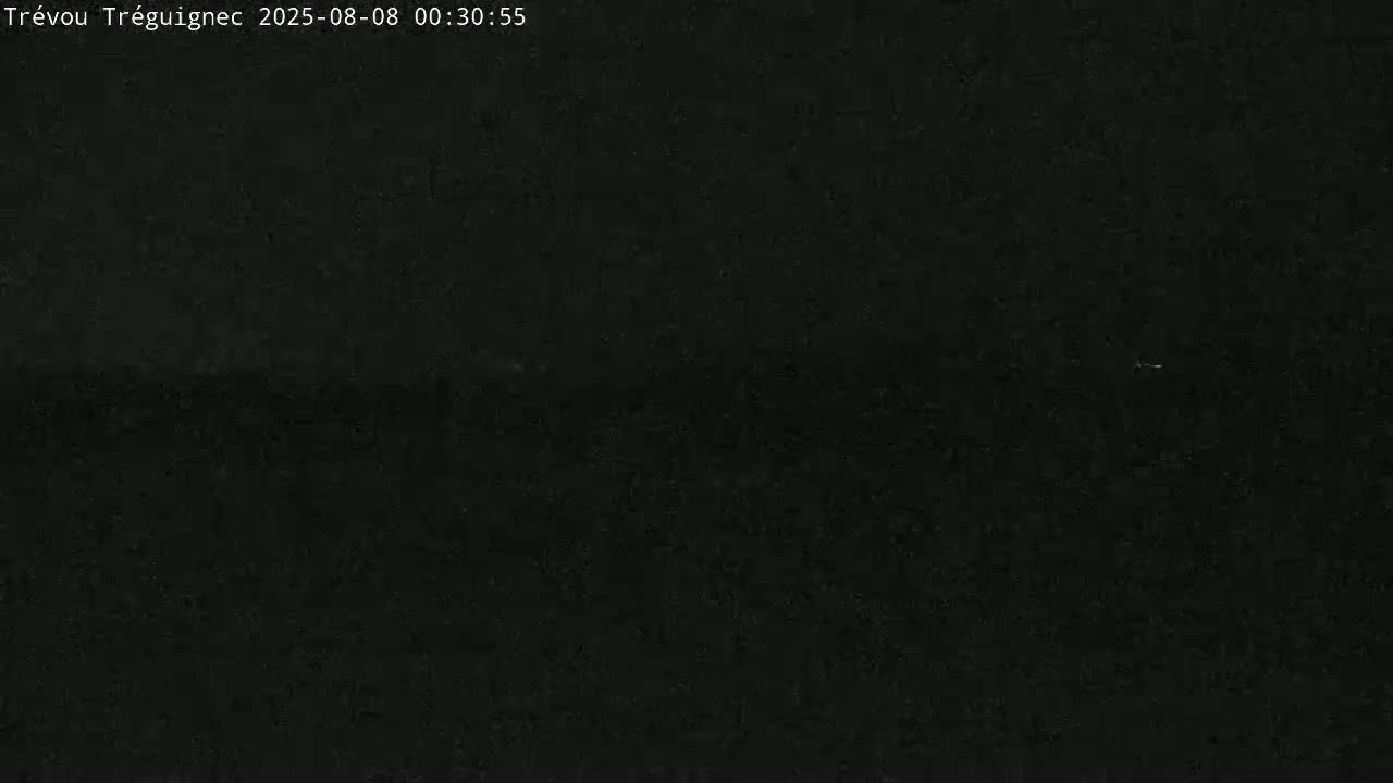 Trévou-Tréguignec, Plage de Trestel Beach Live Cam - Lannion, Côtes-d'Armor, Bretagne, France