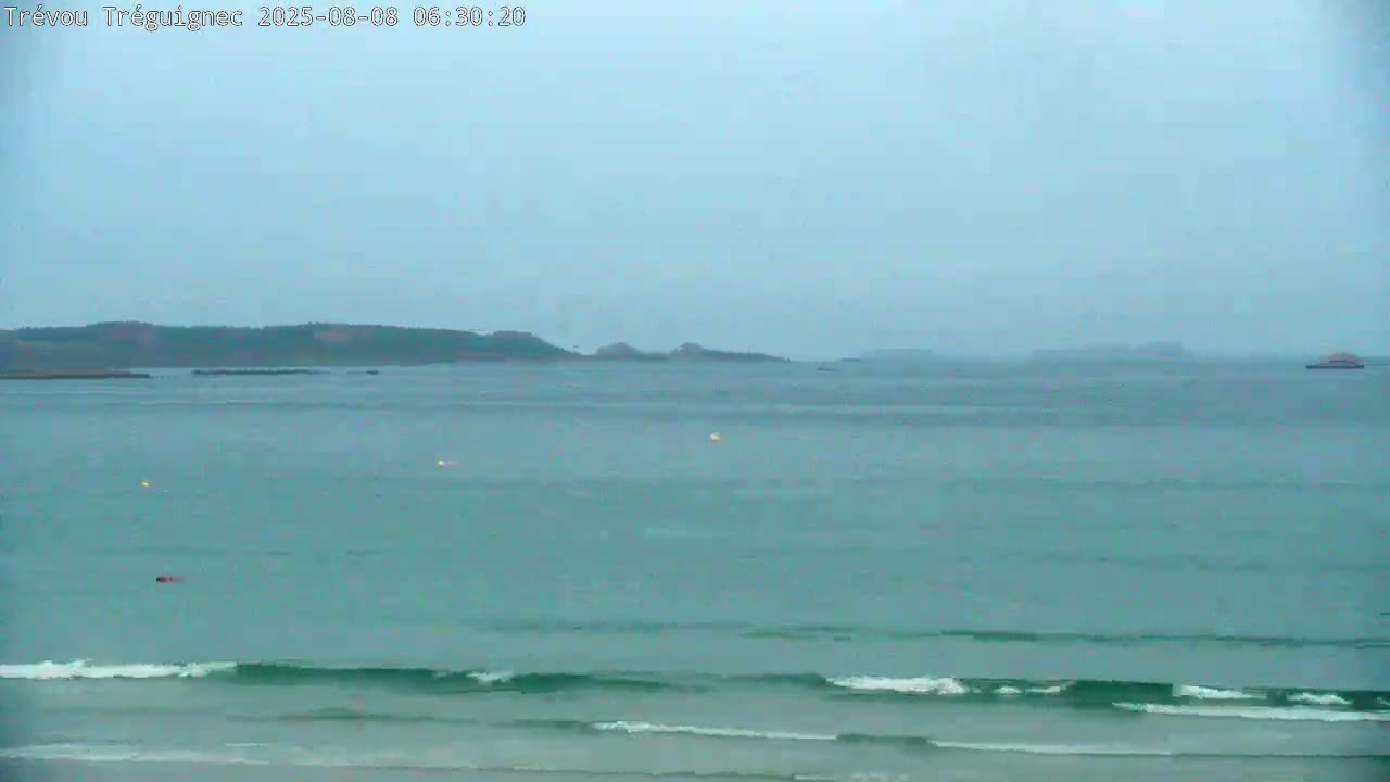 Trévou-Tréguignec, Plage de Trestel Beach Live Cam - Lannion, Côtes-d'Armor, Bretagne, France