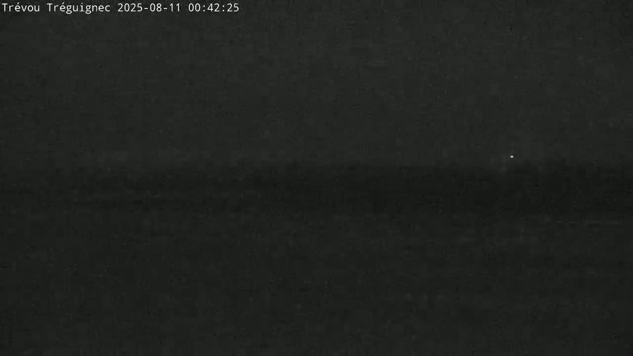 Trévou-Tréguignec, Plage de Trestel Beach Live Cam - Lannion, Côtes-d'Armor, Bretagne, France