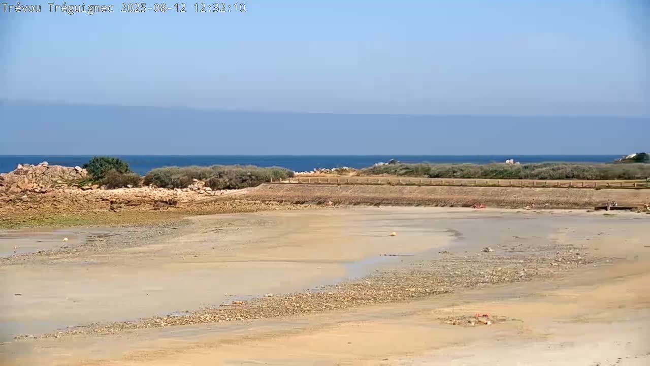 Trévou-Tréguignec, Plage de Trestel Beach Live Cam - Lannion, Côtes-d'Armor, Bretagne, France