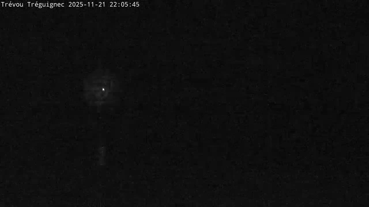 Trévou-Tréguignec, Plage de Trestel Beach Live Cam - Lannion, Côtes-d'Armor, Bretagne, France