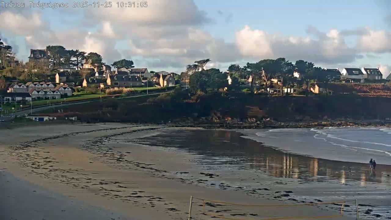 Trévou-Tréguignec, Plage de Trestel Beach Live Cam - Lannion, Côtes-d'Armor, Bretagne, France