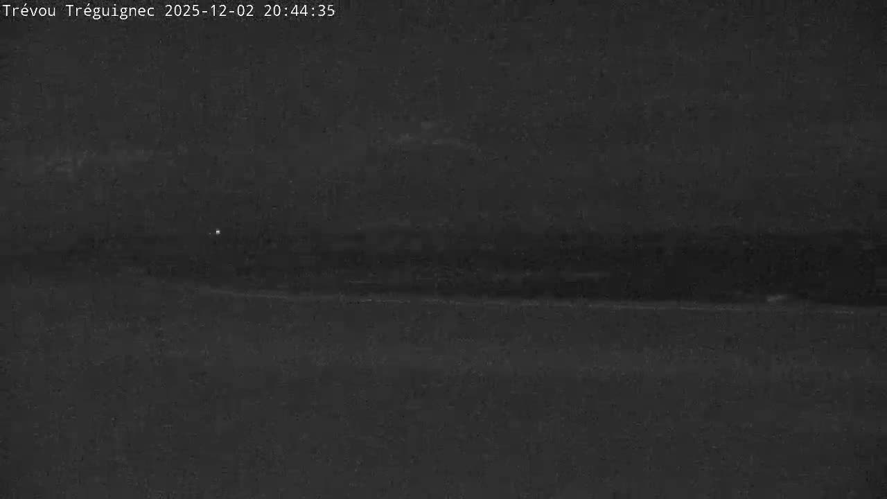 Trévou-Tréguignec, Plage de Trestel Beach Live Cam - Lannion, Côtes-d'Armor, Bretagne, France