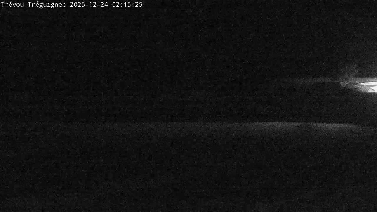 Trévou-Tréguignec, Plage de Trestel Beach Live Cam - Lannion, Côtes-d'Armor, Bretagne, France