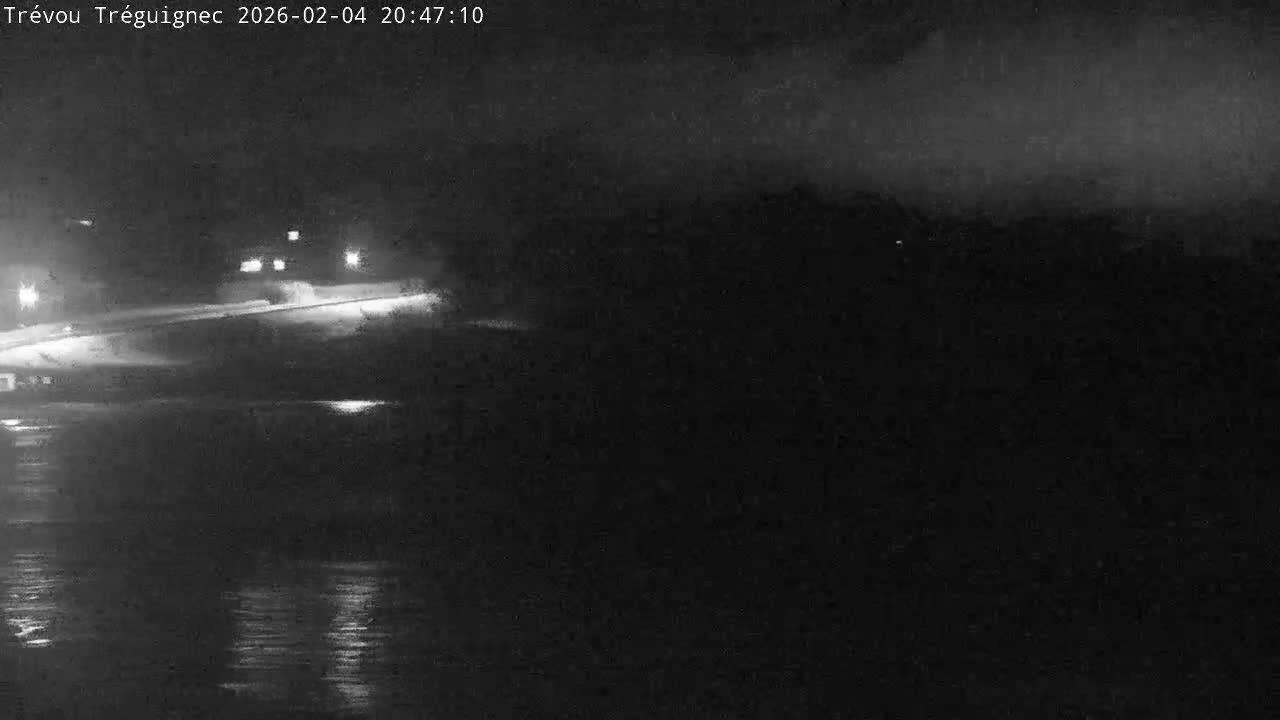 Trévou-Tréguignec, Plage de Trestel Beach Live Cam - Lannion, Côtes-d'Armor, Bretagne, France