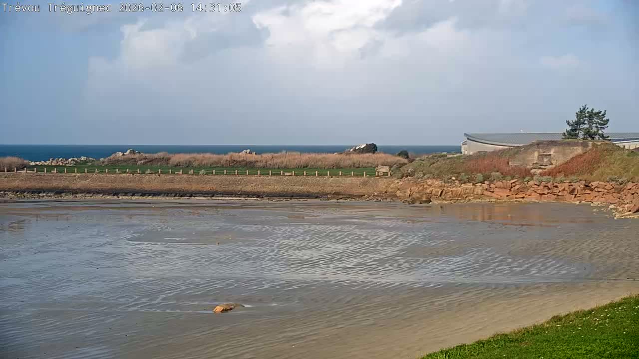 Trévou-Tréguignec, Plage de Trestel Beach Live Cam - Lannion, Côtes-d'Armor, Bretagne, France