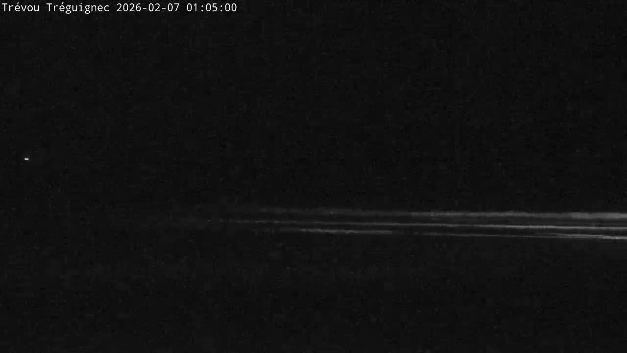 Trévou-Tréguignec, Plage de Trestel Beach Live Cam - Lannion, Côtes-d'Armor, Bretagne, France