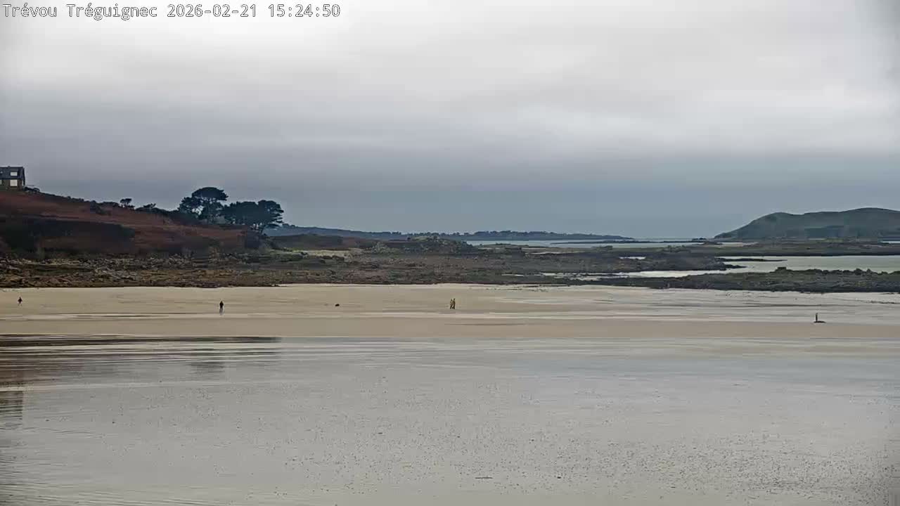 Trévou-Tréguignec, Plage de Trestel Beach Live Cam - Lannion, Côtes-d'Armor, Bretagne, France