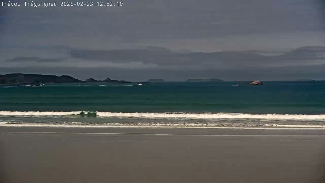 Trévou-Tréguignec, Plage de Trestel Beach Live Cam - Lannion, Côtes-d'Armor, Bretagne, France