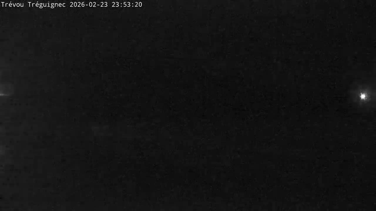 Trévou-Tréguignec, Plage de Trestel Beach Live Cam - Lannion, Côtes-d'Armor, Bretagne, France