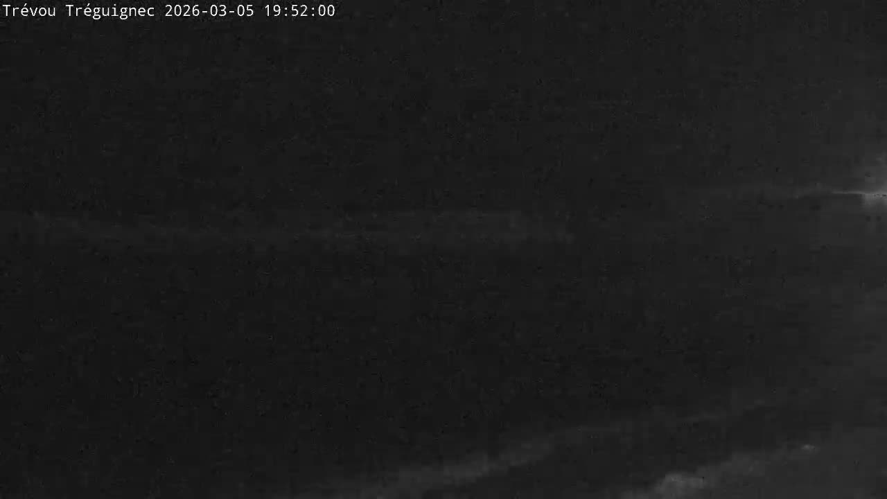 Trévou-Tréguignec, Plage de Trestel Beach Live Cam - Lannion, Côtes-d'Armor, Bretagne, France