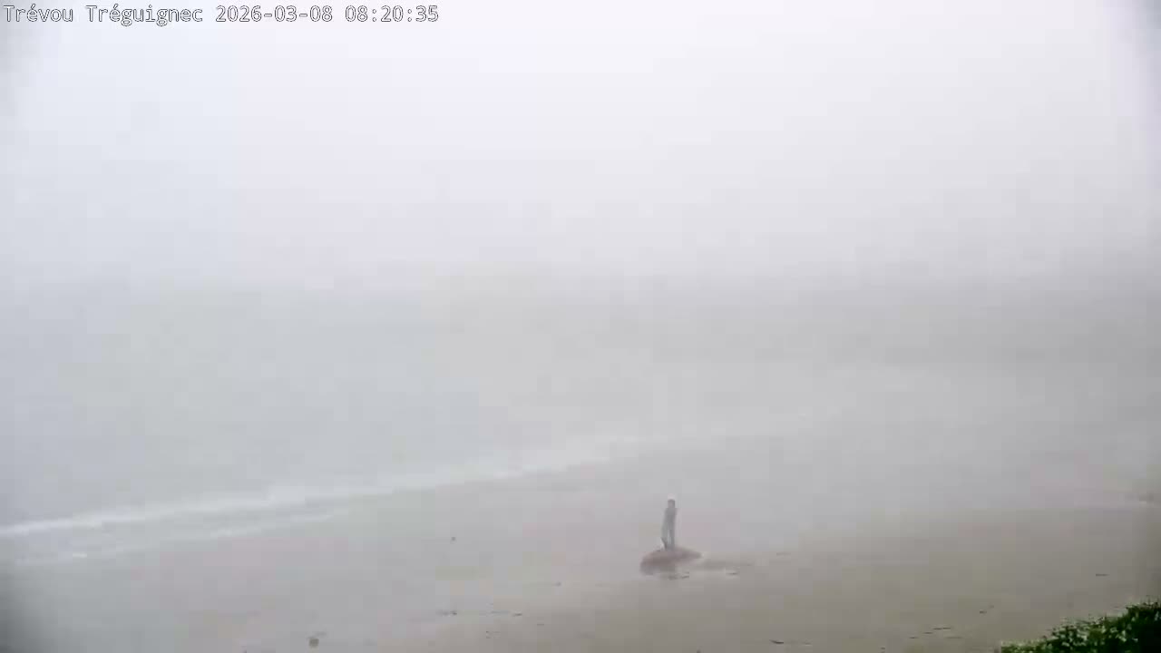 Trévou-Tréguignec, Plage de Trestel Beach Live Cam - Lannion, Côtes-d'Armor, Bretagne, France