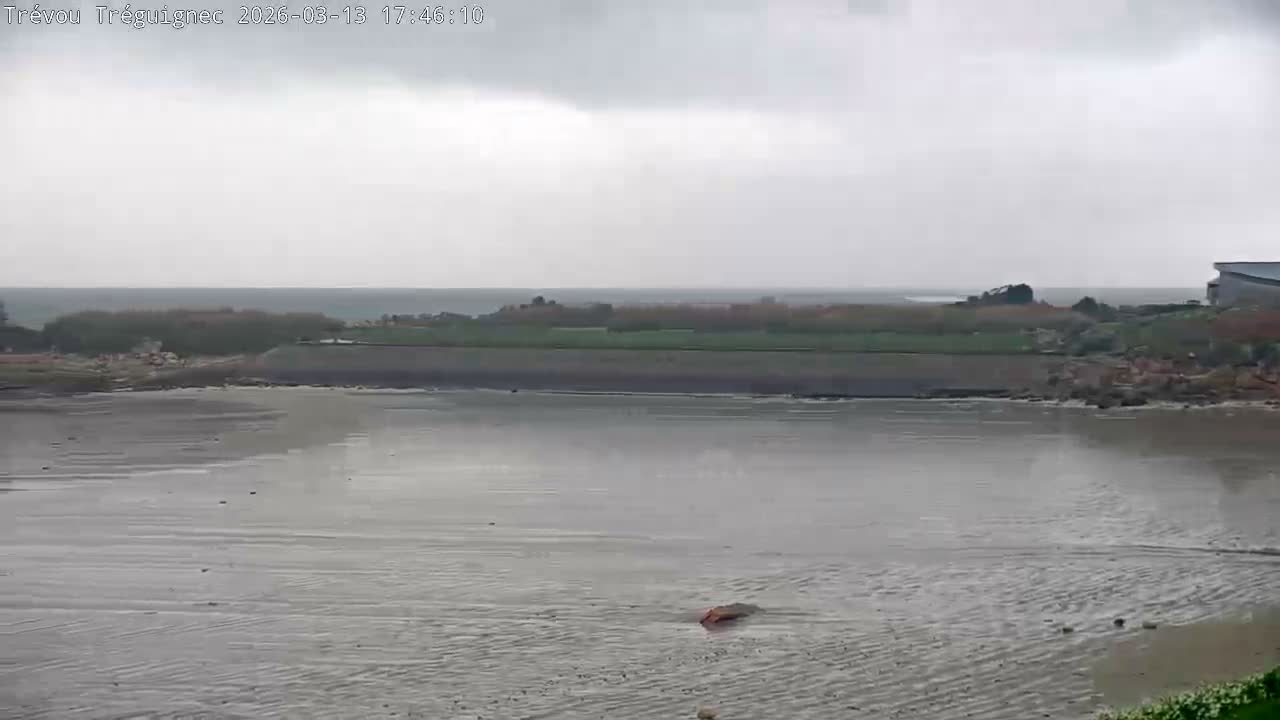 Trévou-Tréguignec, Plage de Trestel Beach Live Cam - Lannion, Côtes-d'Armor, Bretagne, France