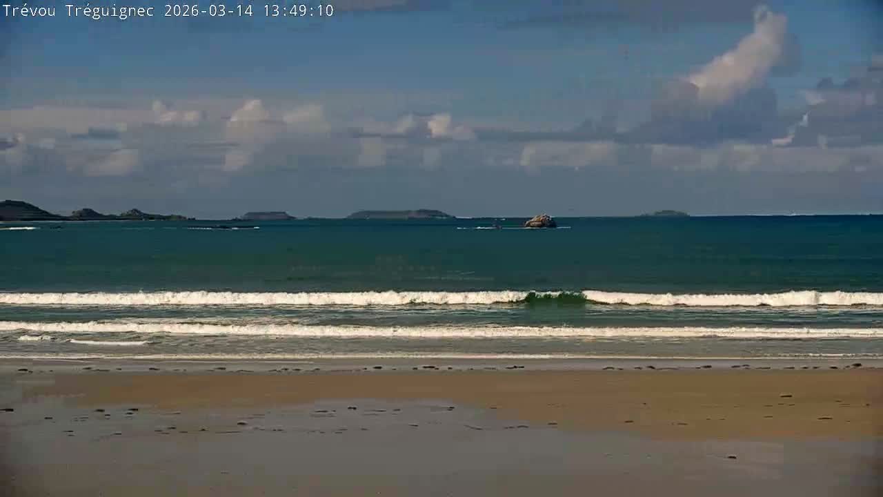 Trévou-Tréguignec, Plage de Trestel Beach Live Cam - Lannion, Côtes-d'Armor, Bretagne, France