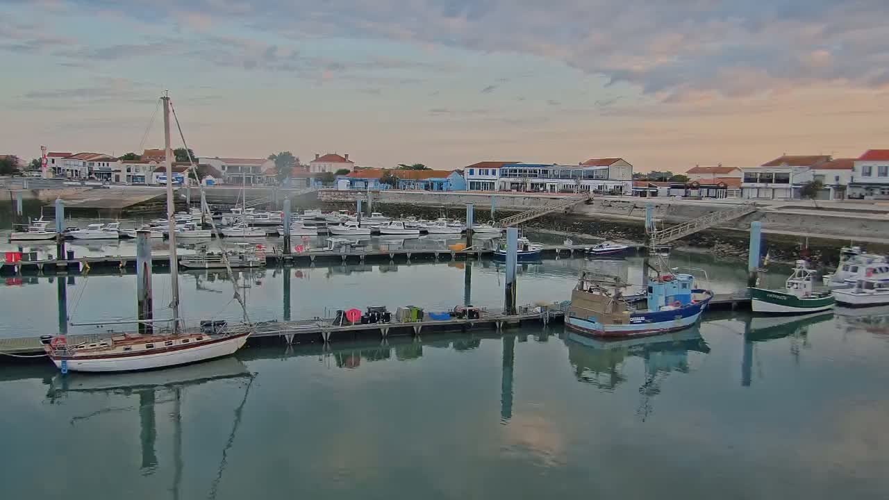 Oleron - La Cotiniere Marine Live Cam - Rochefort, Charente-Maritime, Nouvelle-Aquitaine, France