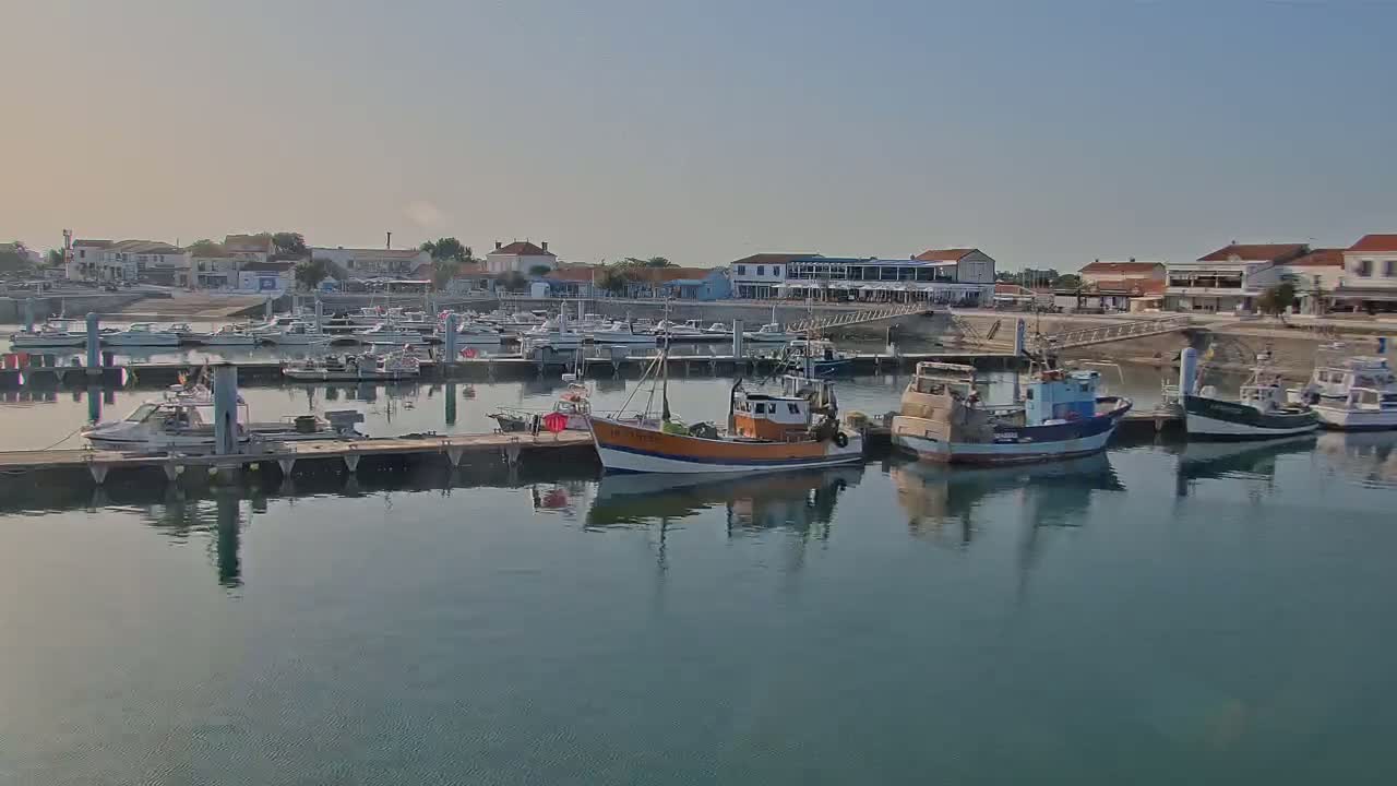 Oleron - La Cotiniere Marine Live Cam - Rochefort, Charente-Maritime, Nouvelle-Aquitaine, France