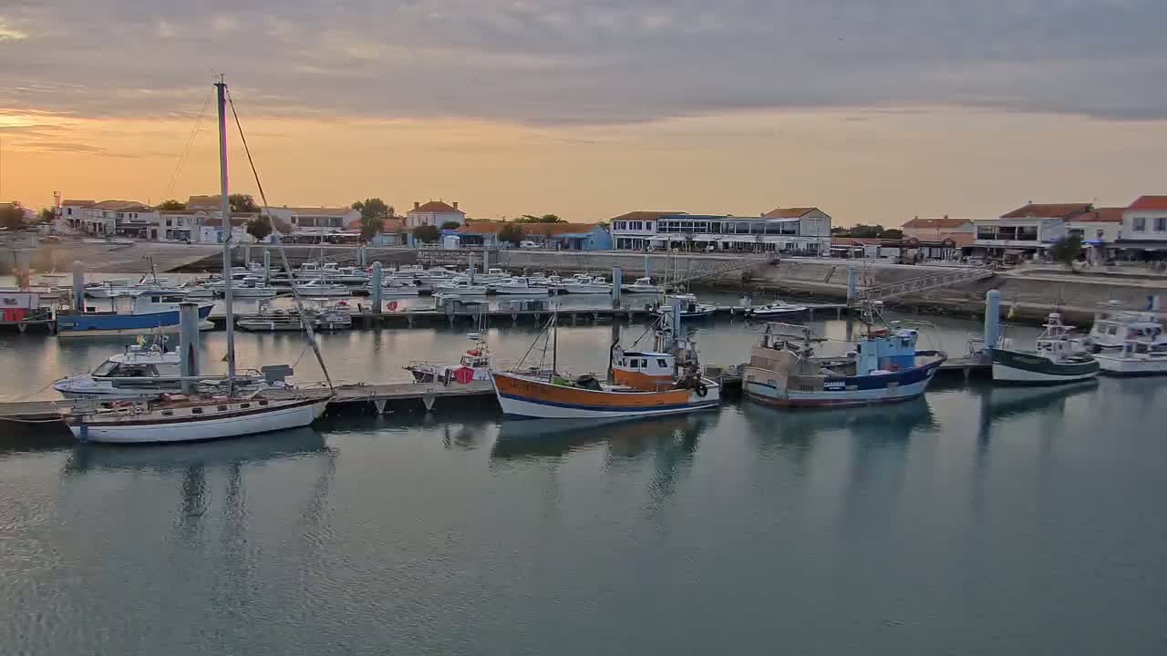 Oleron - La Cotiniere Marine Live Cam - Rochefort, Charente-Maritime, Nouvelle-Aquitaine, France