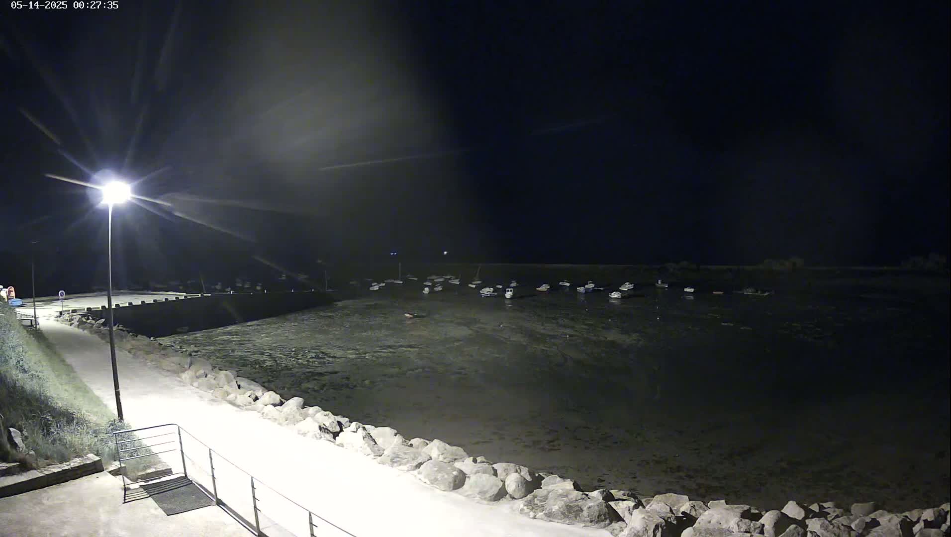Plouescat, Porsguen Coast Live Cam - Brest, Finistre, Bretagne, France