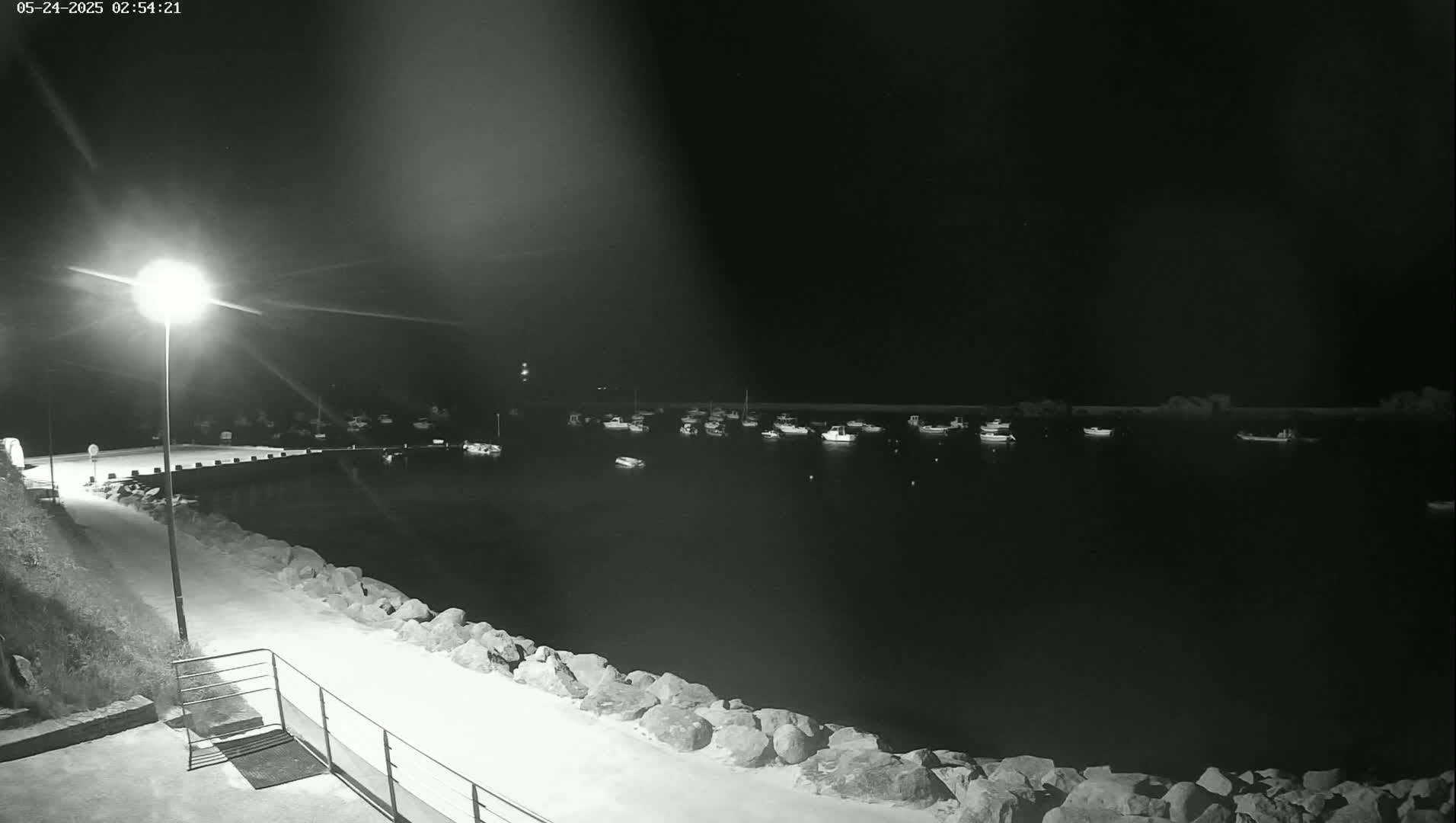 Plouescat, Porsguen Coast Live Cam - Brest, Finistre, Bretagne, France