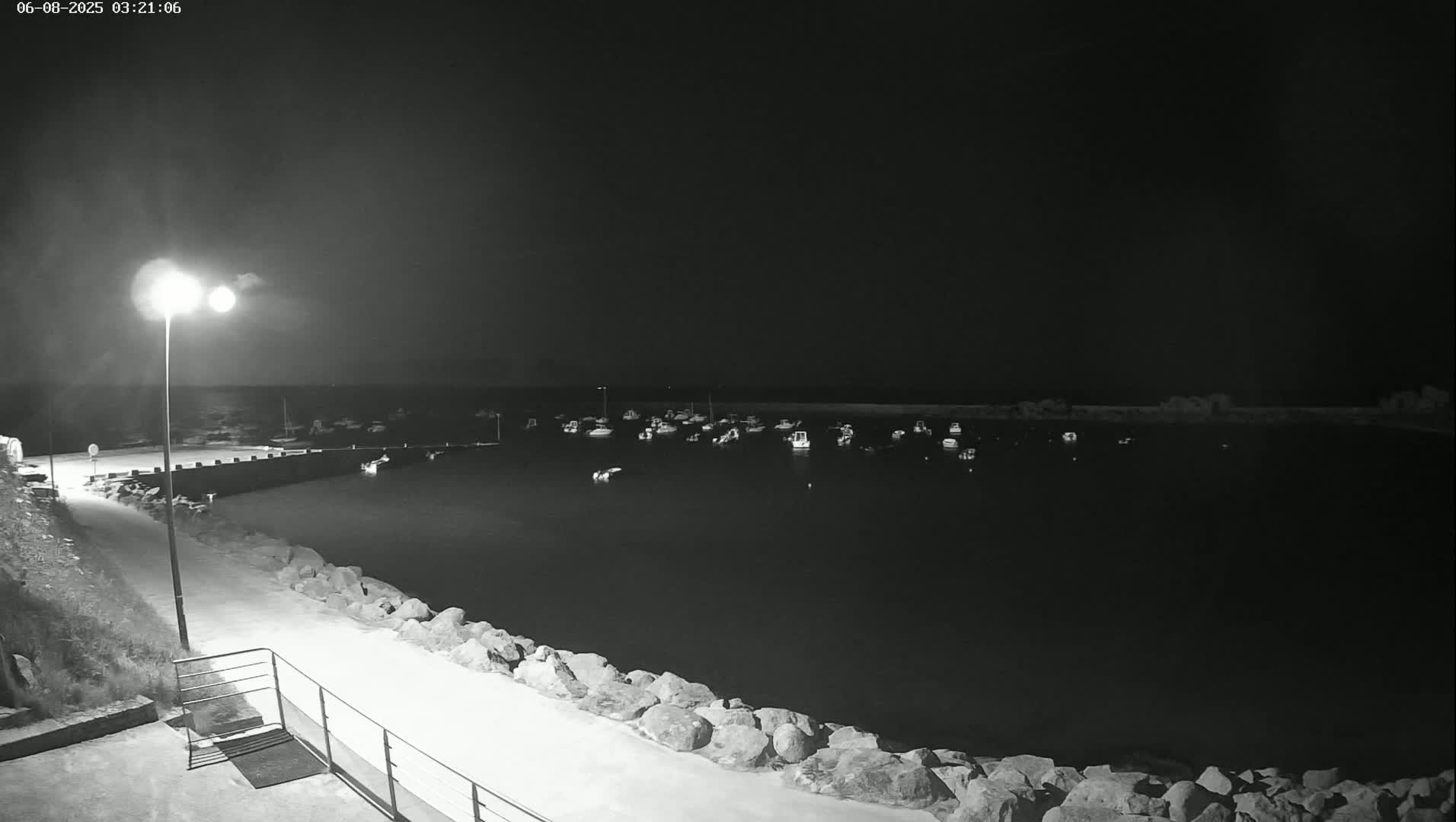 Plouescat, Porsguen Coast Live Cam - Brest, Finistre, Bretagne, France