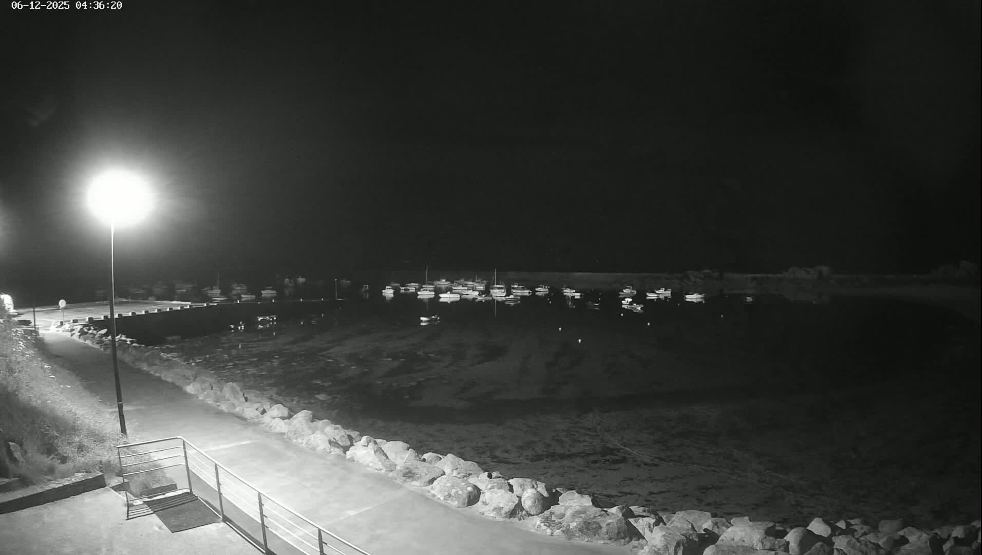 Plouescat, Porsguen Coast Live Cam - Brest, Finistre, Bretagne, France