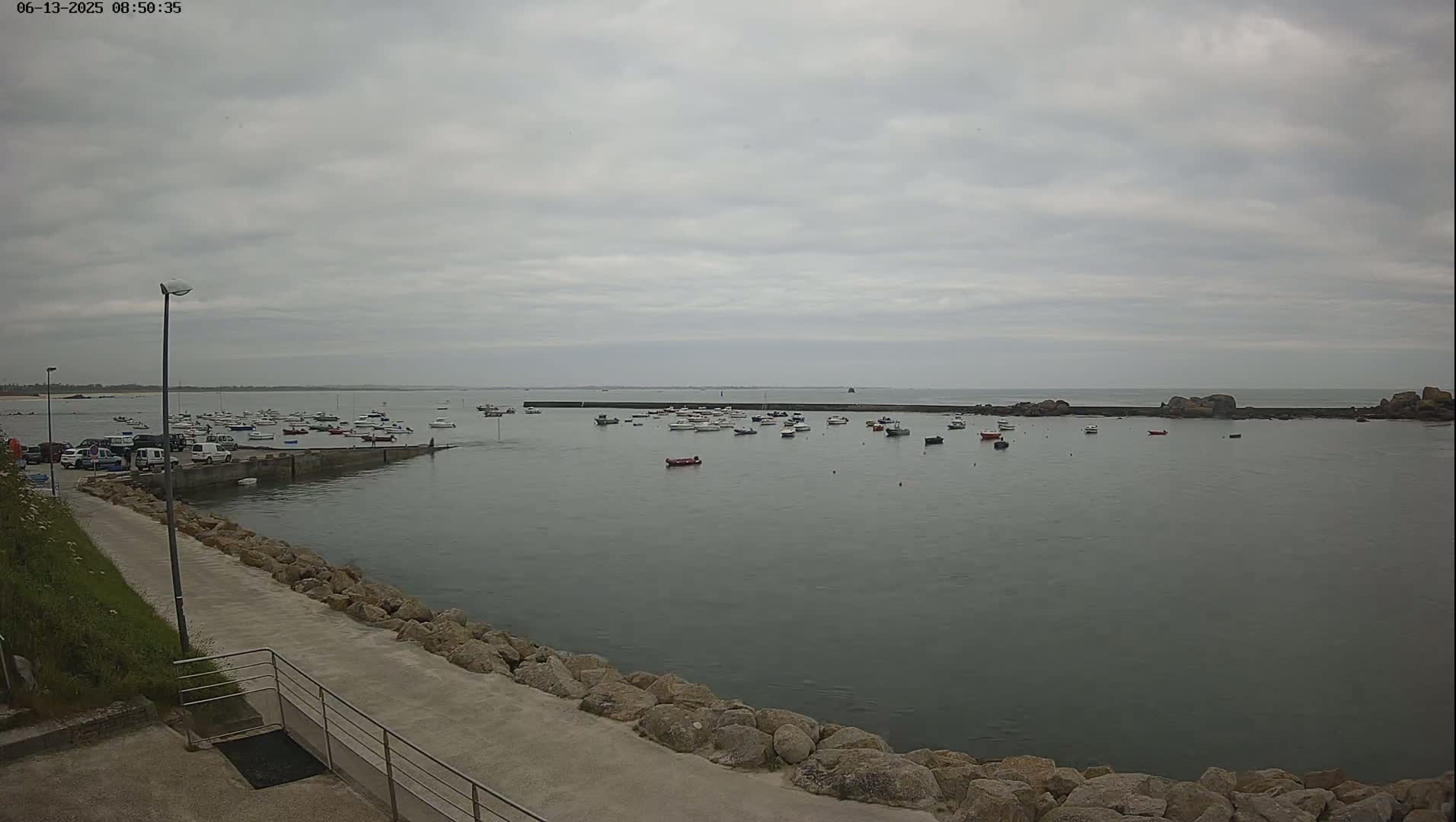 Plouescat, Porsguen Coast Live Cam - Brest, Finistre, Bretagne, France