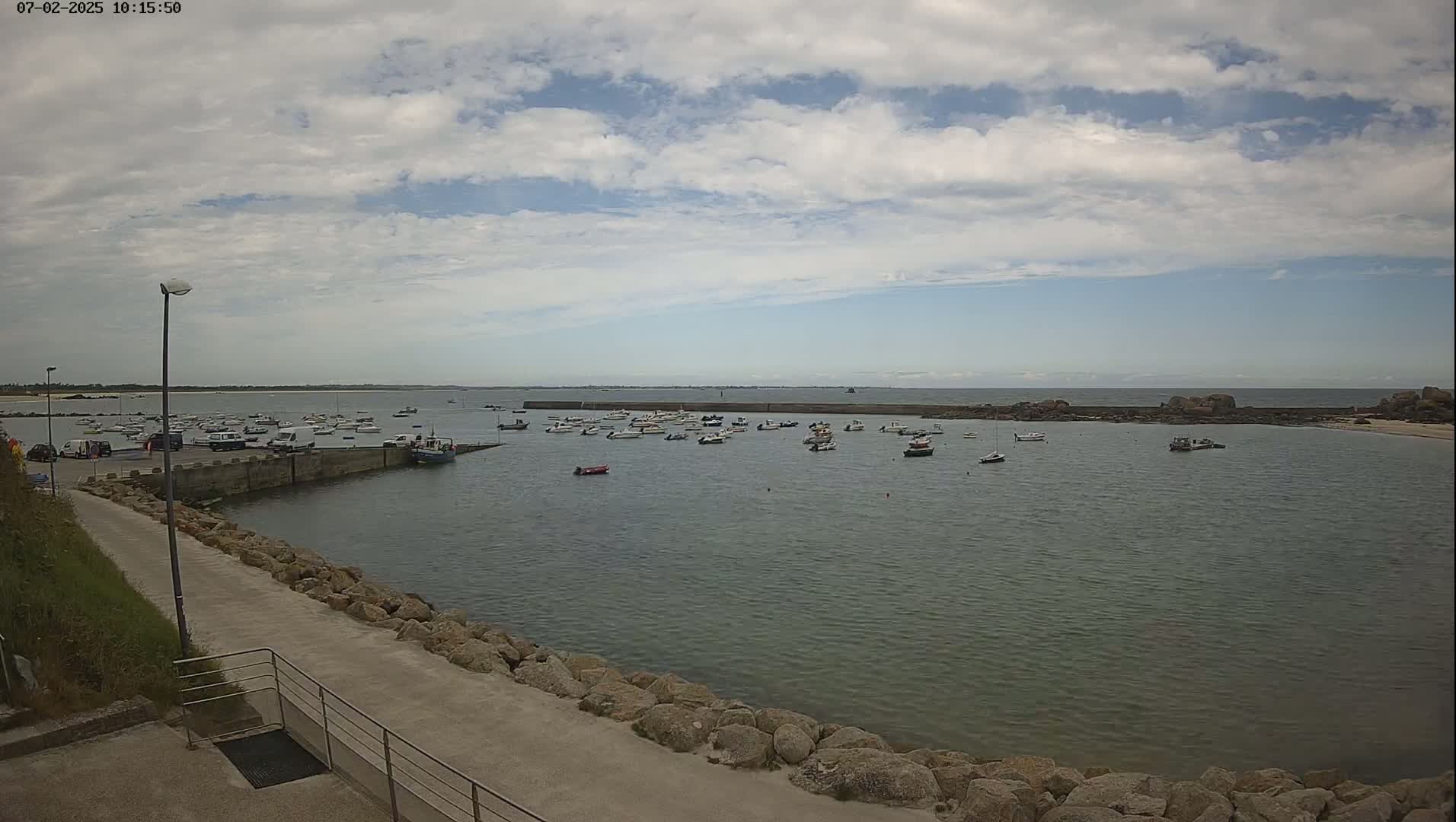 Plouescat, Porsguen Coast Live Cam - Brest, Finistre, Bretagne, France