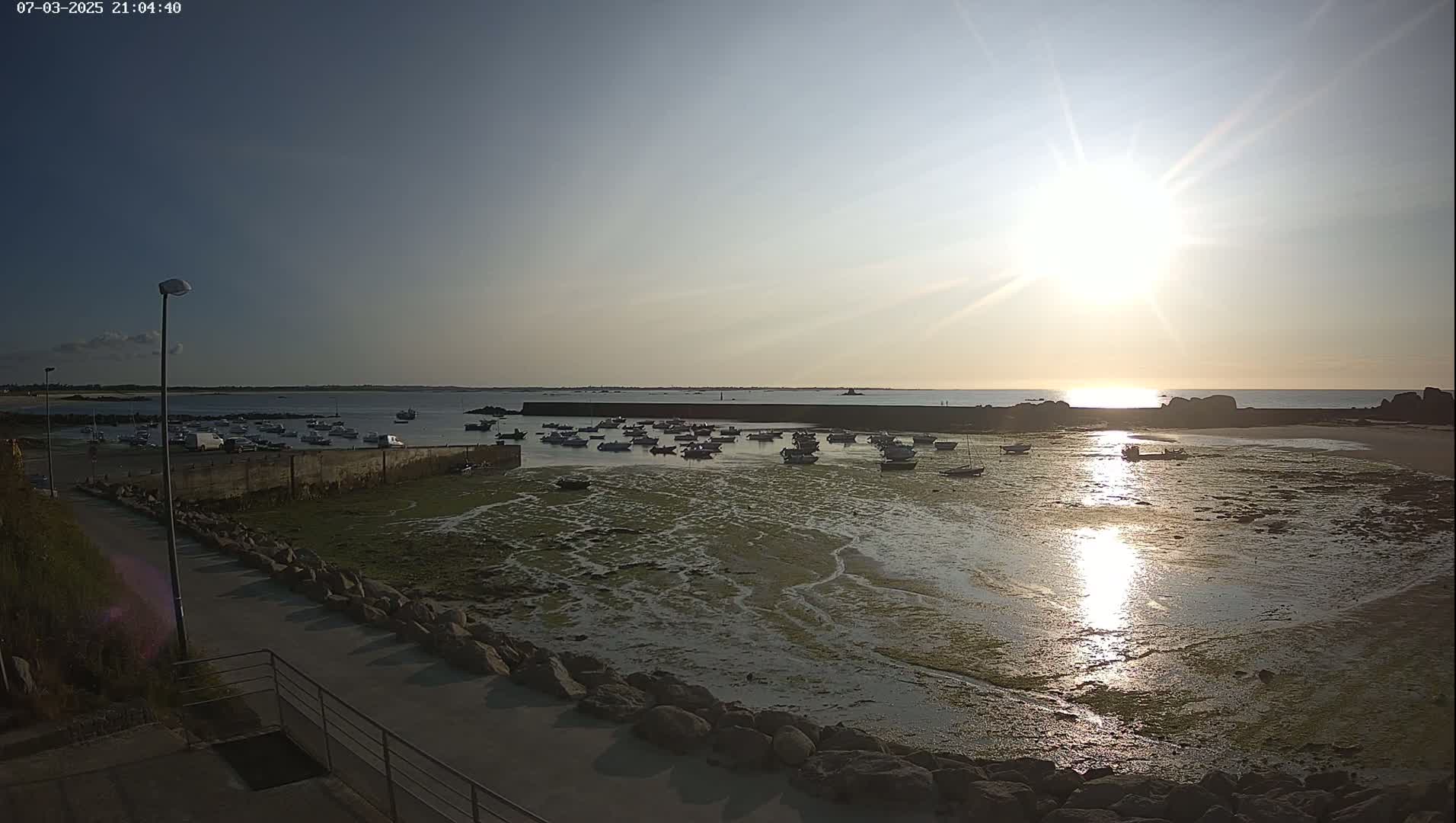 Plouescat, Porsguen Coast Live Cam - Brest, Finistre, Bretagne, France
