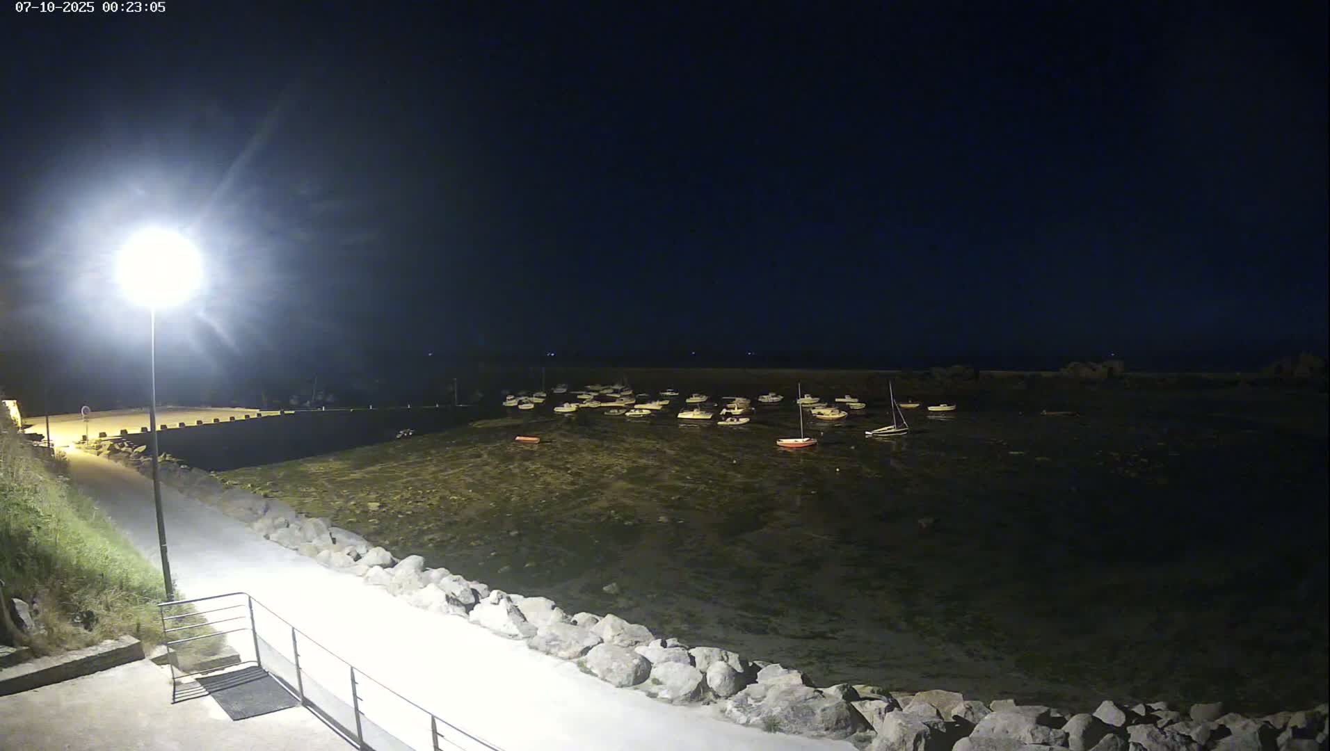 Plouescat, Porsguen Coast Live Cam - Brest, Finistre, Bretagne, France