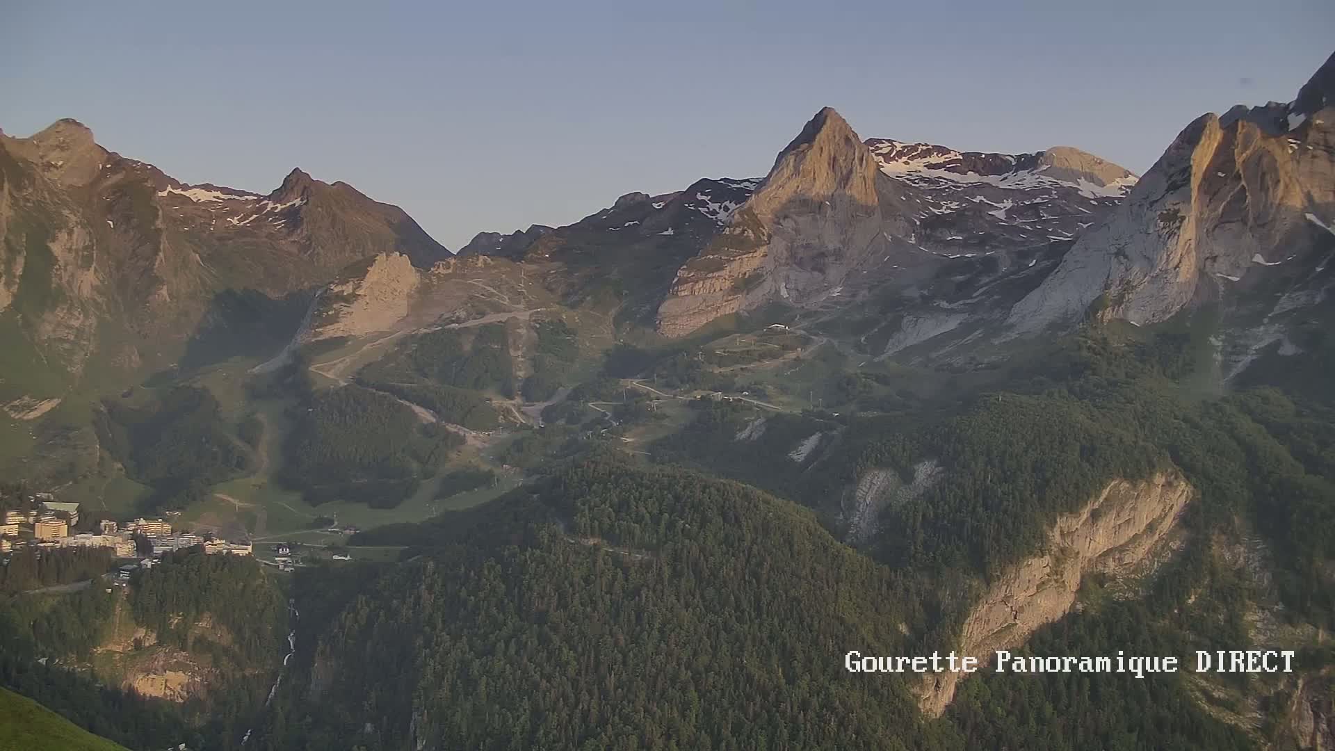 Gourette,  Pyrenees Panaromic Live Cam - Eaux-Bonnes,  Pyrenees-Atlantiques, Nouvelle-Aquitaine, France