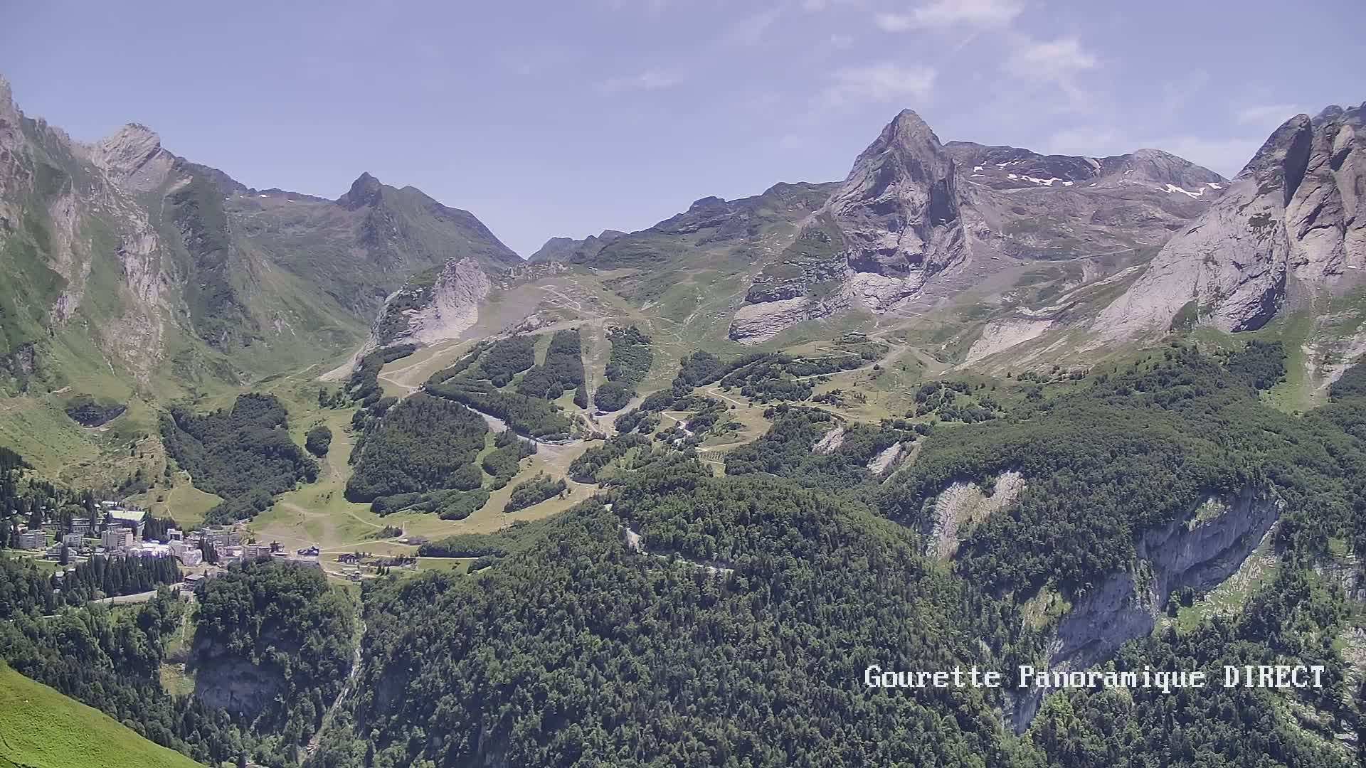 Gourette,  Pyrenees Panaromic Live Cam - Eaux-Bonnes,  Pyrenees-Atlantiques, Nouvelle-Aquitaine, France