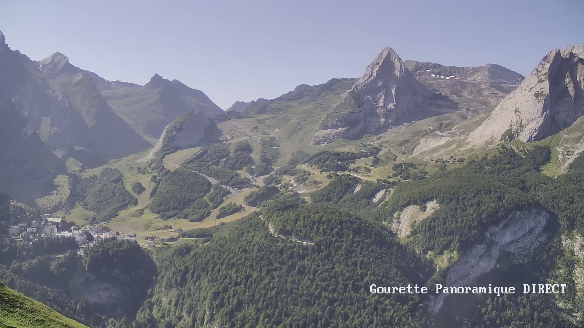 Gourette,  Pyrenees Panaromic Live Cam - Eaux-Bonnes,  Pyrenees-Atlantiques, Nouvelle-Aquitaine, France