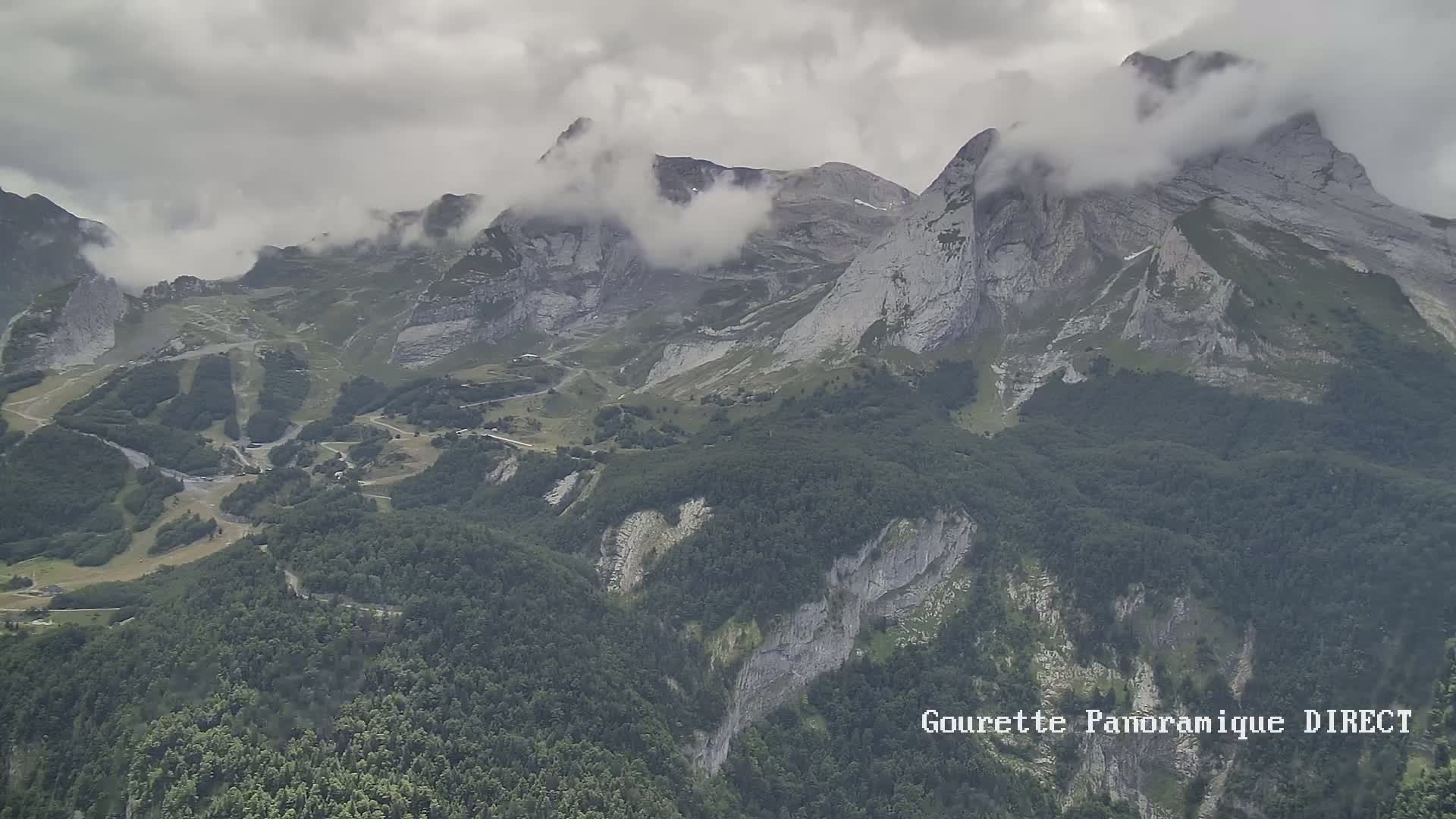 Gourette,  Pyrenees Panaromic Live Cam - Eaux-Bonnes,  Pyrenees-Atlantiques, Nouvelle-Aquitaine, France