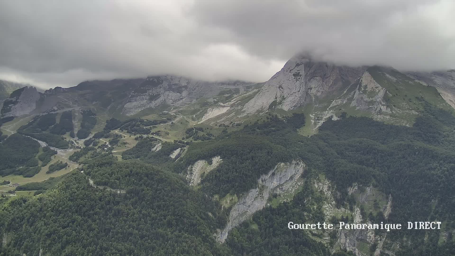 Gourette,  Pyrenees Panaromic Live Cam - Eaux-Bonnes,  Pyrenees-Atlantiques, Nouvelle-Aquitaine, France
