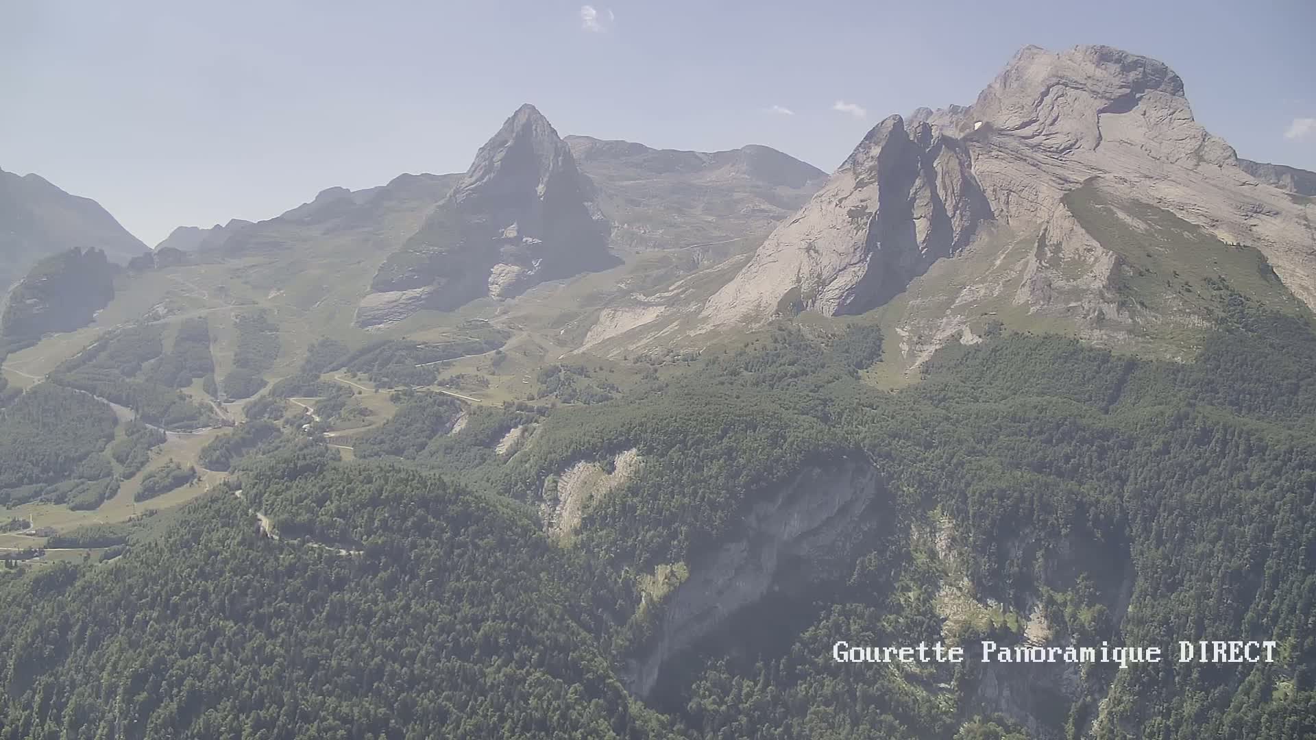 Gourette,  Pyrenees Panaromic Live Cam - Eaux-Bonnes,  Pyrenees-Atlantiques, Nouvelle-Aquitaine, France