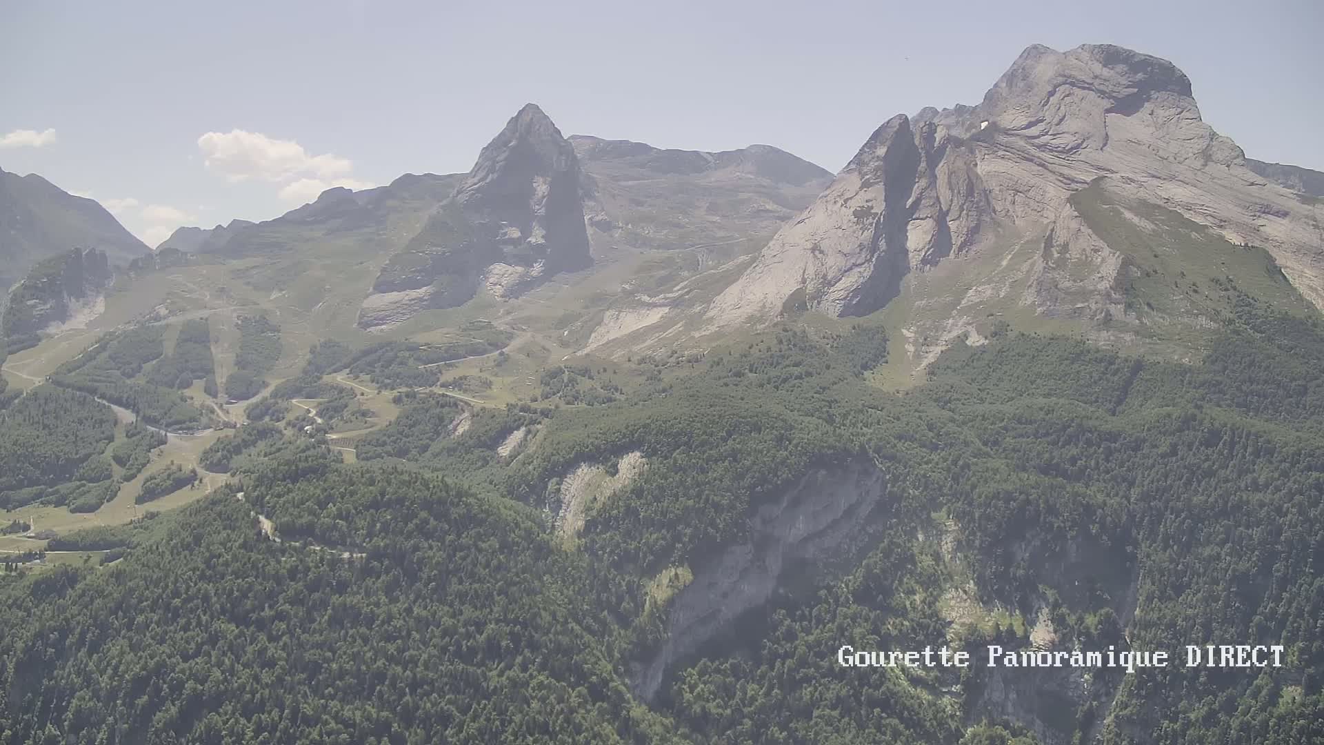 Gourette,  Pyrenees Panaromic Live Cam - Eaux-Bonnes,  Pyrenees-Atlantiques, Nouvelle-Aquitaine, France