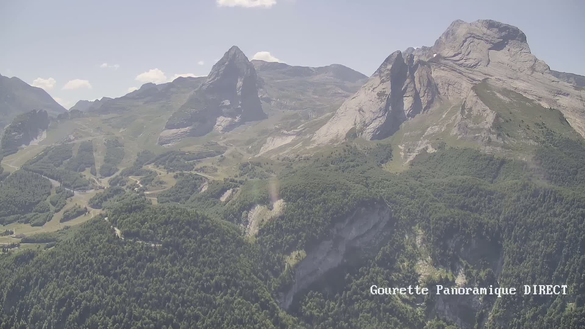 Gourette,  Pyrenees Panaromic Live Cam - Eaux-Bonnes,  Pyrenees-Atlantiques, Nouvelle-Aquitaine, France