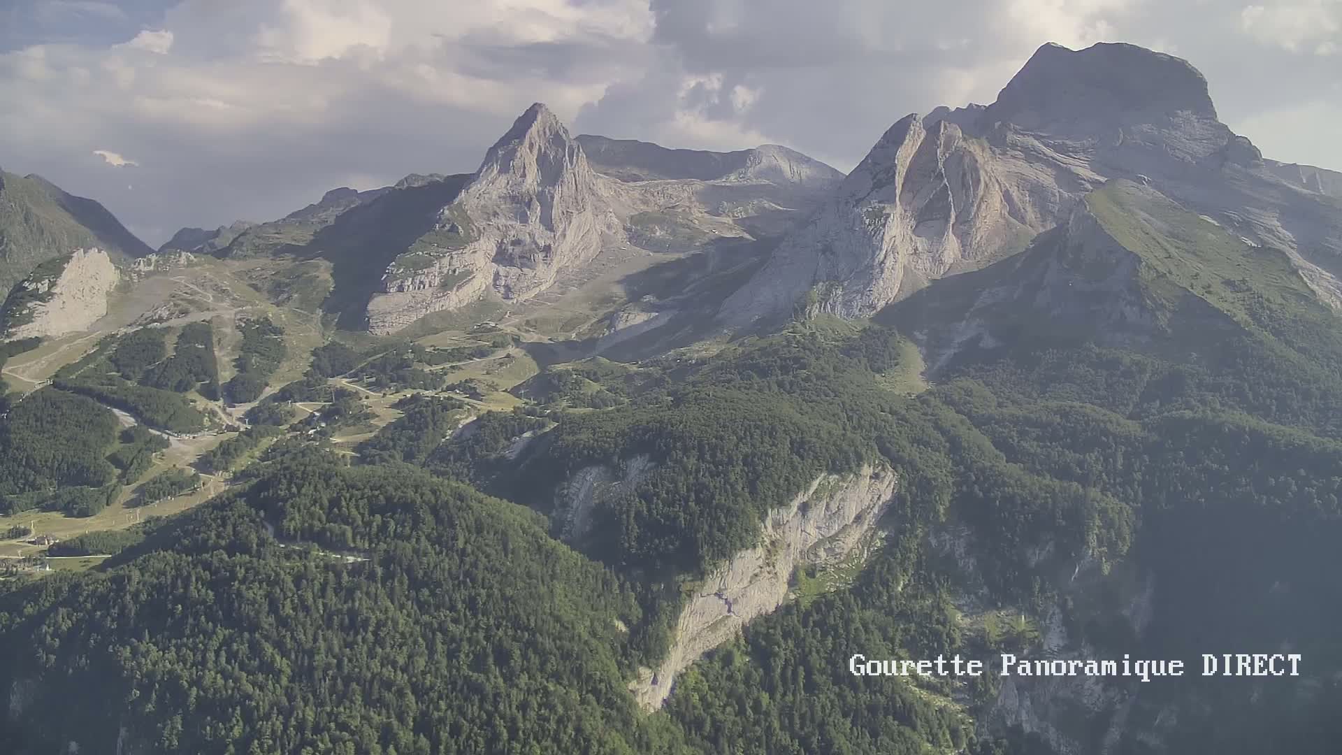 Gourette,  Pyrenees Panaromic Live Cam - Eaux-Bonnes,  Pyrenees-Atlantiques, Nouvelle-Aquitaine, France