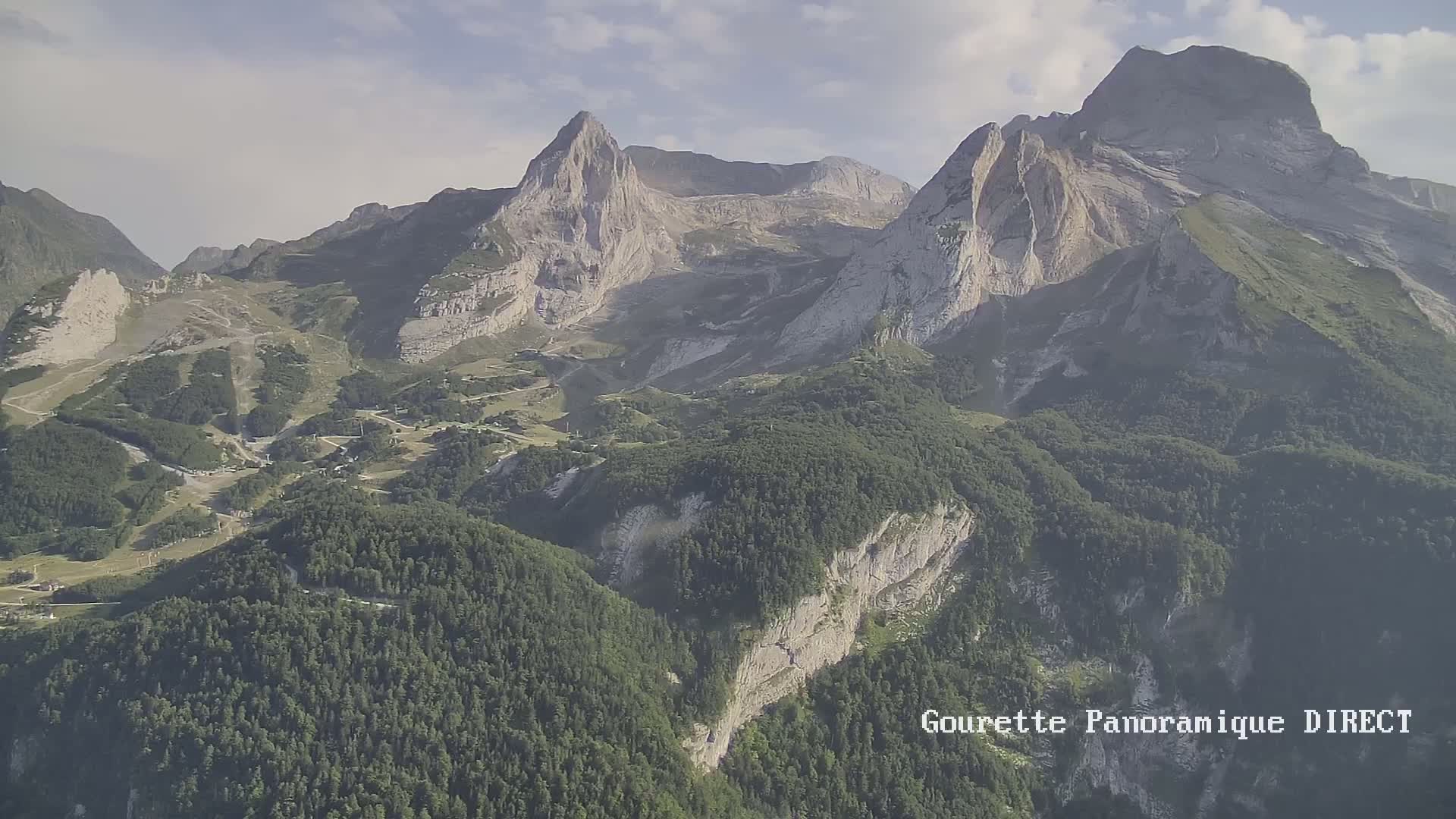 Gourette,  Pyrenees Panaromic Live Cam - Eaux-Bonnes,  Pyrenees-Atlantiques, Nouvelle-Aquitaine, France