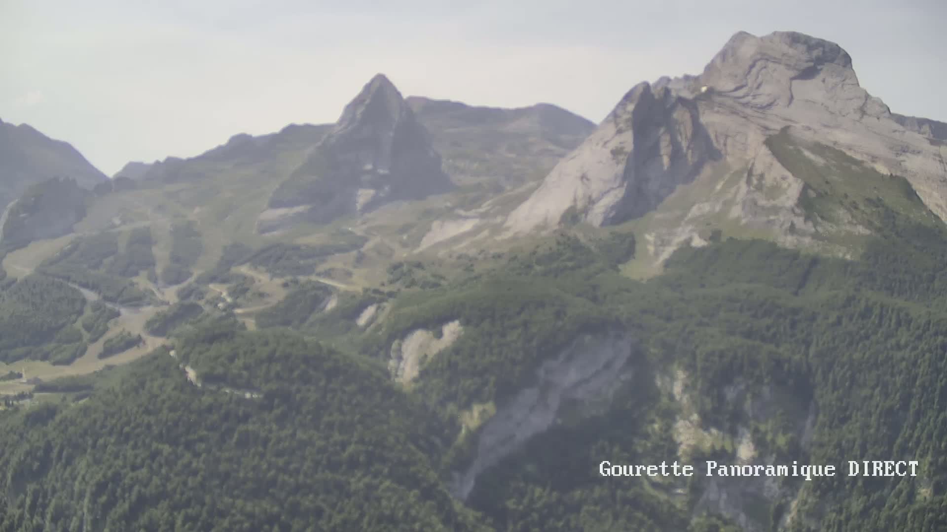 Gourette,  Pyrenees Panaromic Live Cam - Eaux-Bonnes,  Pyrenees-Atlantiques, Nouvelle-Aquitaine, France