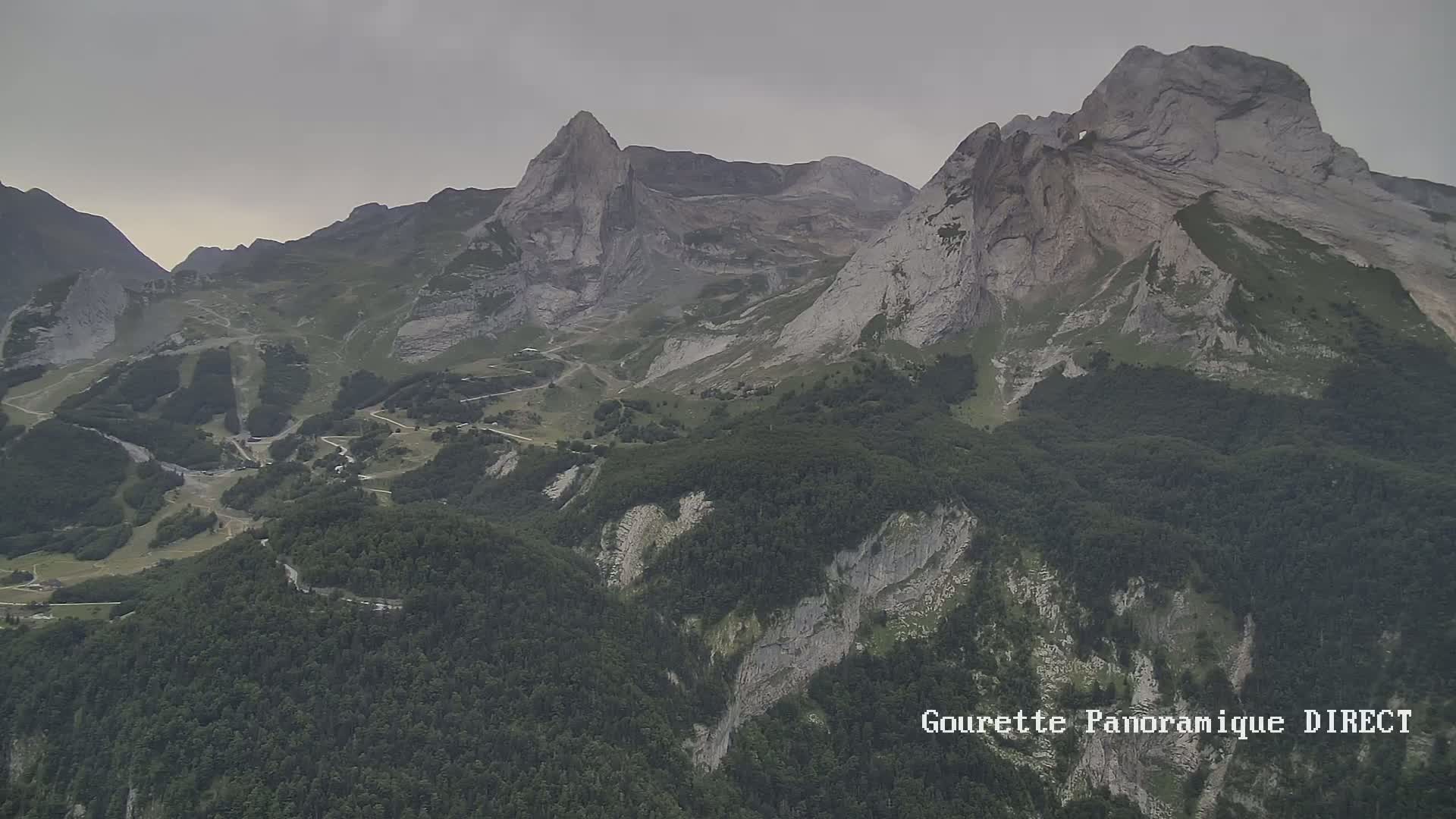 Gourette,  Pyrenees Panaromic Live Cam - Eaux-Bonnes,  Pyrenees-Atlantiques, Nouvelle-Aquitaine, France