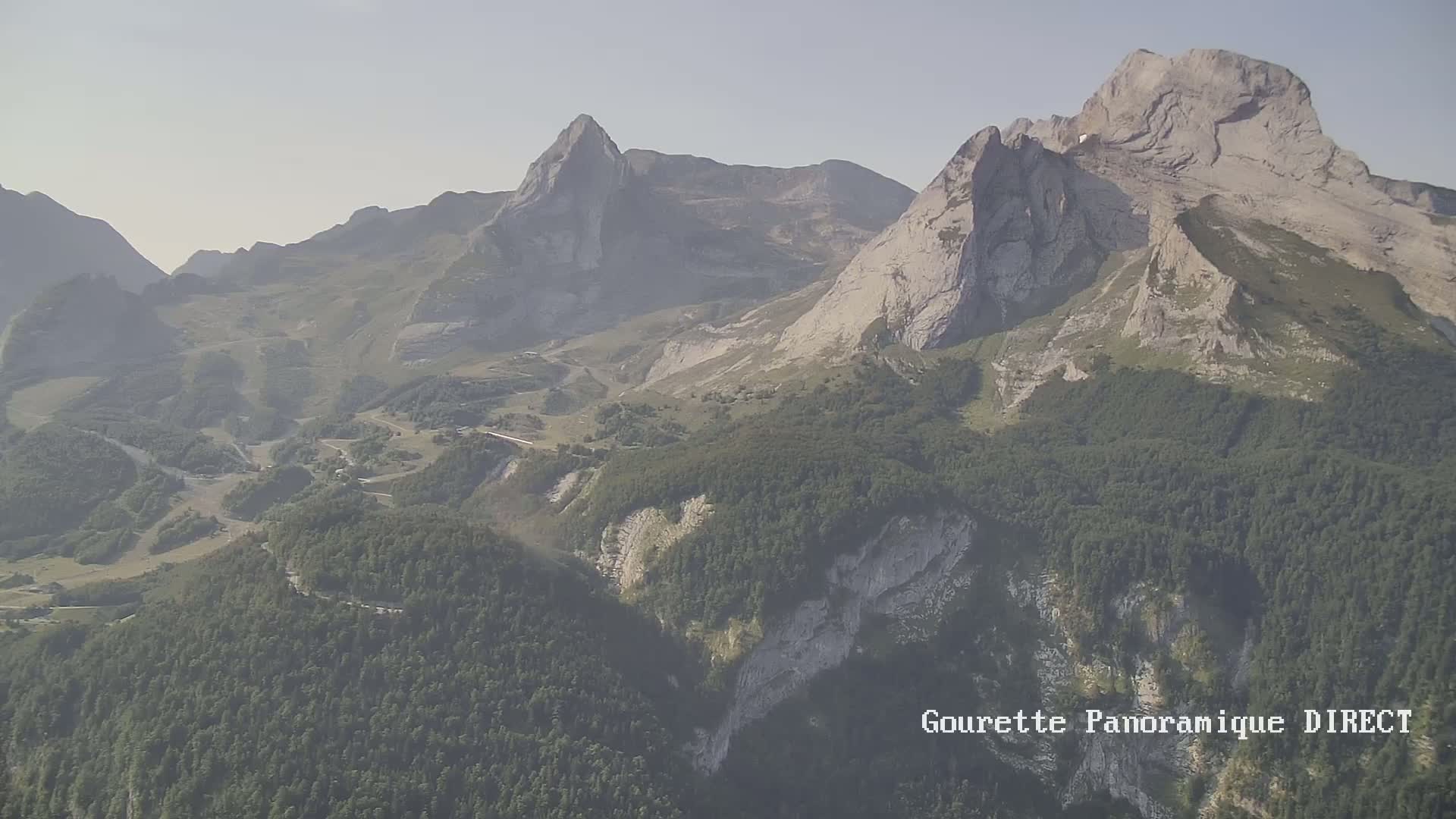 Gourette,  Pyrenees Panaromic Live Cam - Eaux-Bonnes,  Pyrenees-Atlantiques, Nouvelle-Aquitaine, France