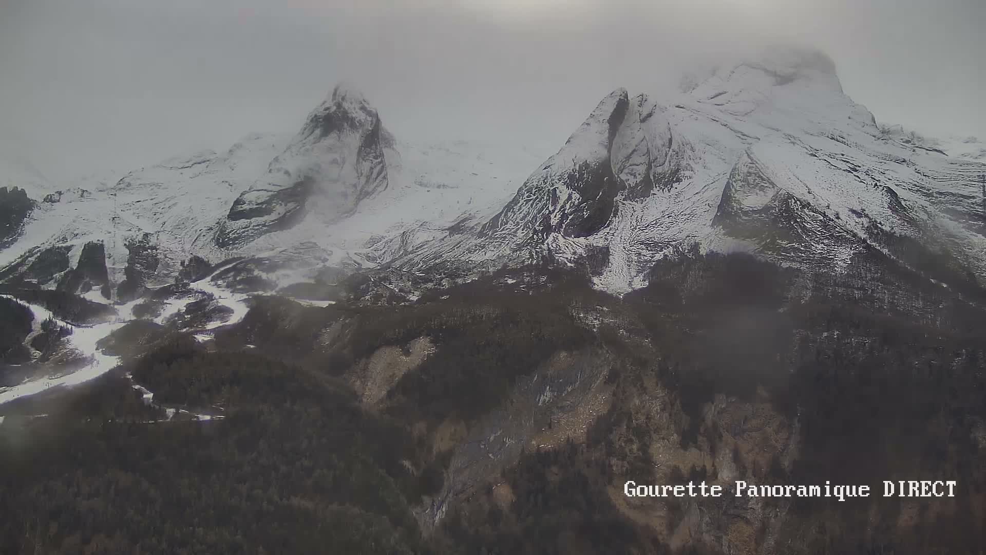 Gourette,  Pyrenees Panaromic Live Cam - Gourette, Eaux-Bonnes,  Pyrenees-Atlantiques, Nouvelle-Aquitaine, France