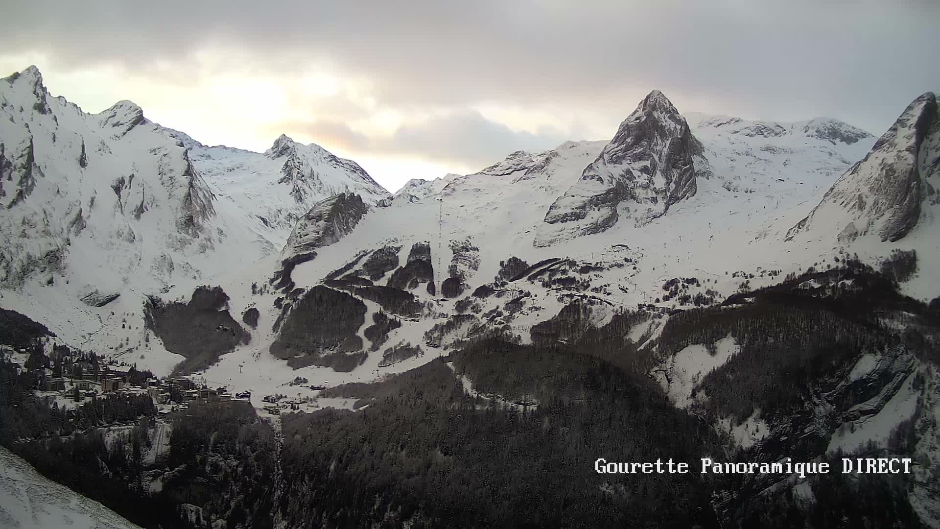 Gourette,  Pyrenees Panaromic Live Cam - Gourette, Eaux-Bonnes,  Pyrenees-Atlantiques, Nouvelle-Aquitaine, France