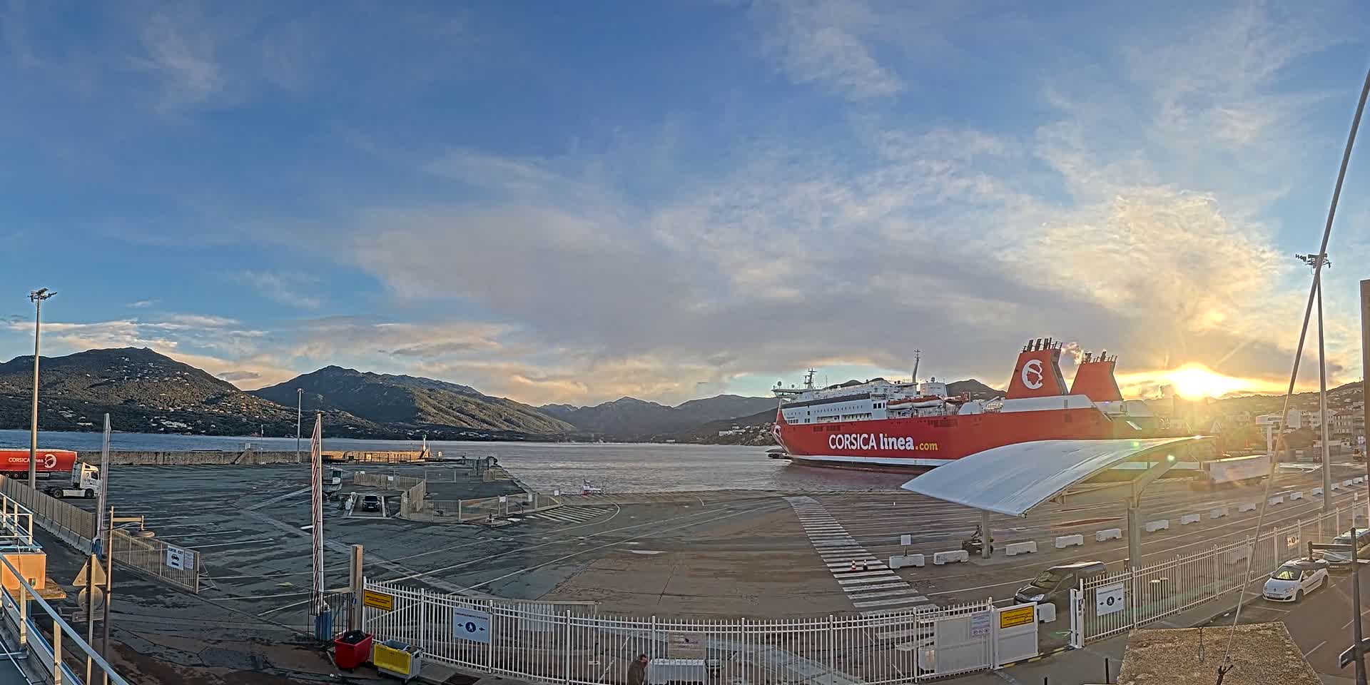 Corsica, Port de Propriano & Commune Live Cam - Sartene, Corse-du-Sud, Corese, France