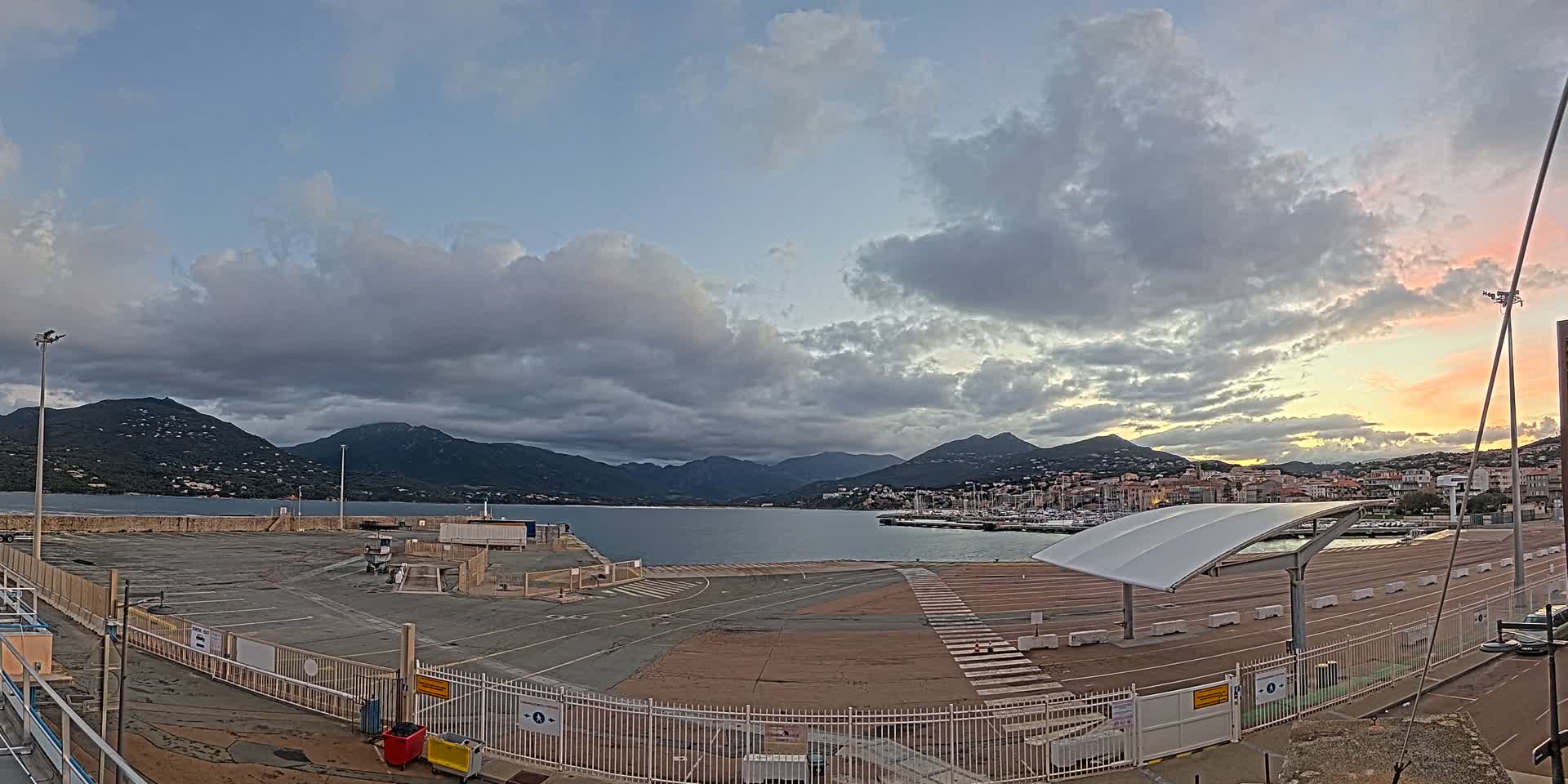 Corsica, Port de Propriano & Commune Live Cam - Sartene, Corse-du-Sud, Corese, France