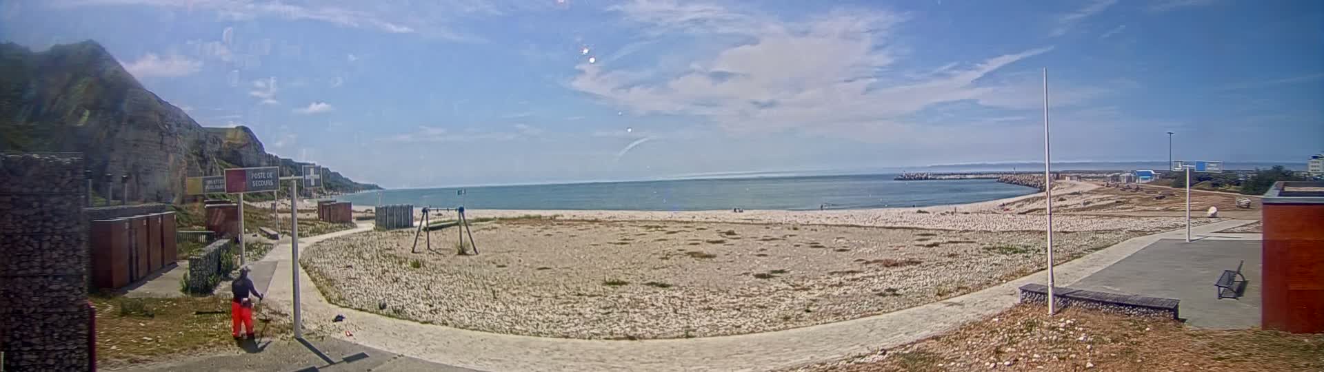 Plage de Saint-Jouin-Bruneval Beach Live Cam - Le Havre, Seine-Maritime, Normandie, France