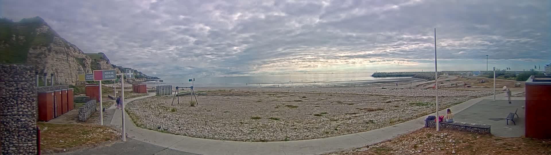Plage de Saint-Jouin-Bruneval Beach Live Cam - Le Havre, Seine-Maritime, Normandie, France