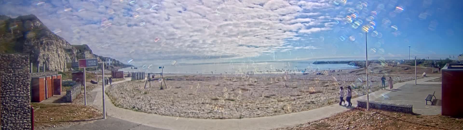 Plage de Saint-Jouin-Bruneval Beach Live Cam - Le Havre, Seine-Maritime, Normandie, France